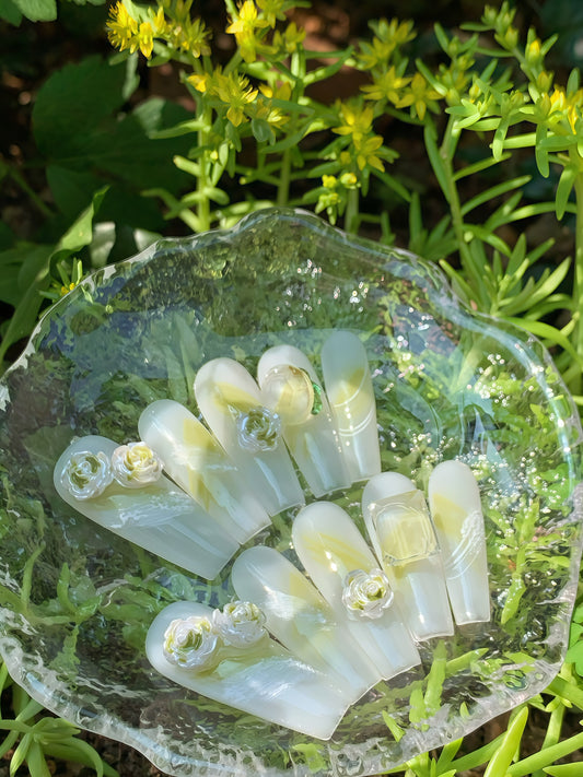 Green Floral Elegance